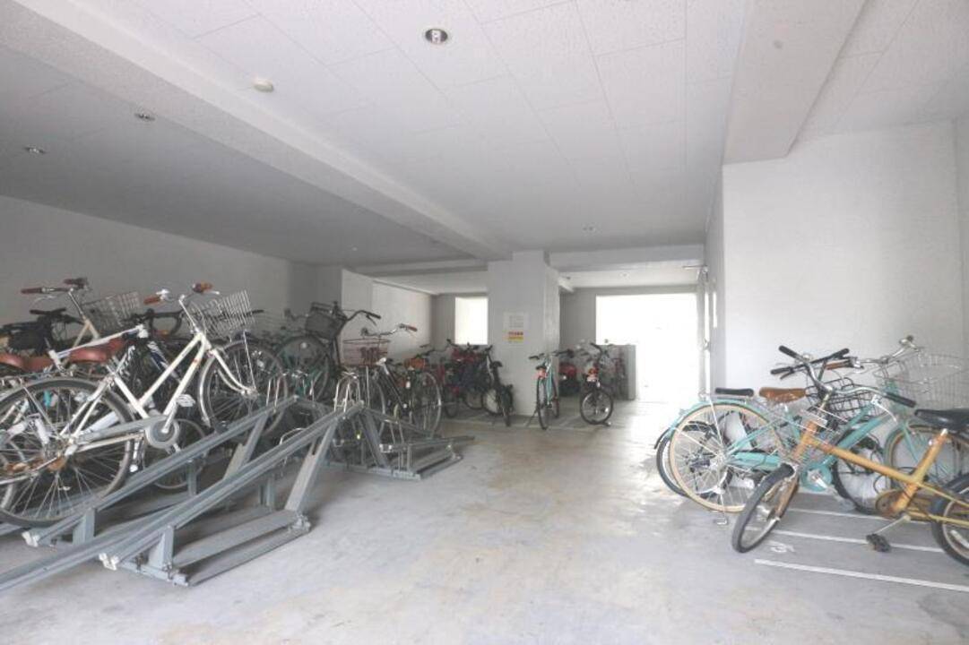 駐車場　駐輪場