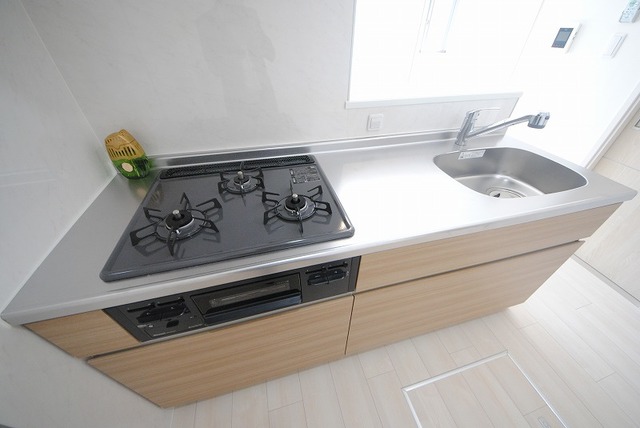 キッチン　写真は１０２号室