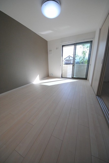 居室・リビング　写真は１０２号室