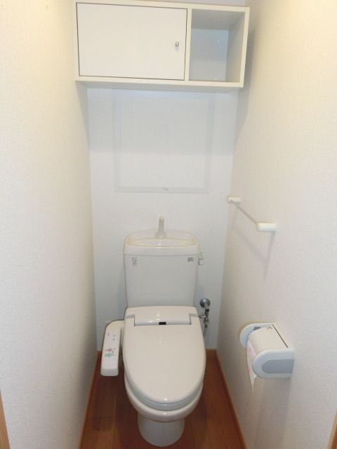 トイレ　※別号室参考写真です