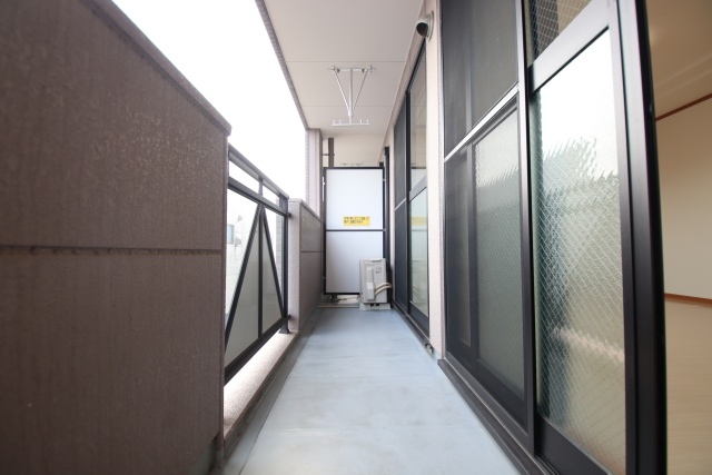 バルコニー　※別室の参考写真の為、現況優先です。