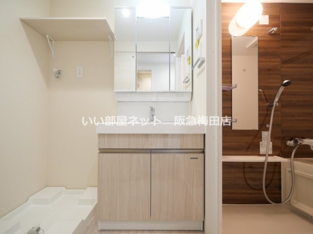 洗面設備　同仕様写真となります。