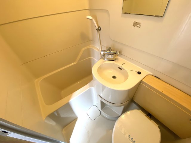 バス・シャワールーム　日々の暮らしに欠かせないお風呂です