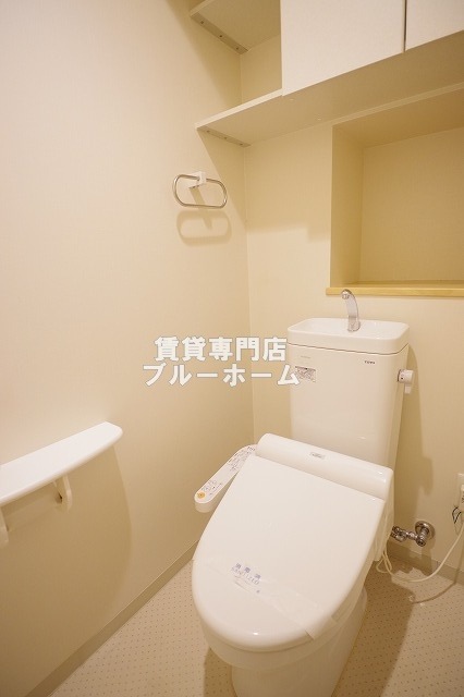 トイレ　シャワートイレ付！