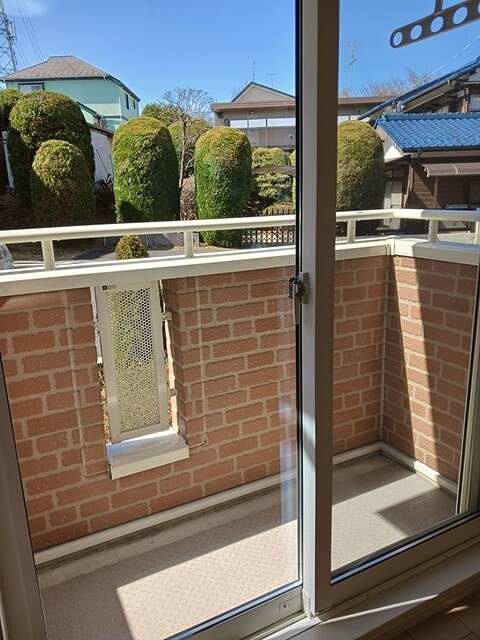 バルコニー　南西向きのベランダです。