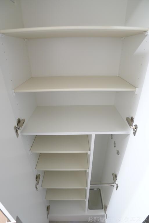 玄関　（写真は同施工会社イメージ）