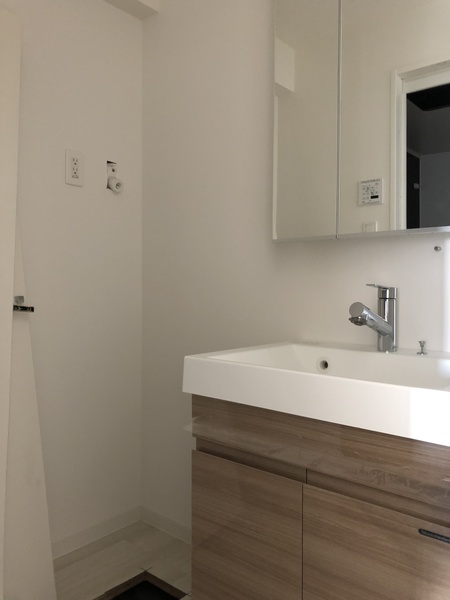 洗面設備　同一タイプ※備品除く