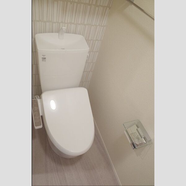 トイレ　温水洗浄便座