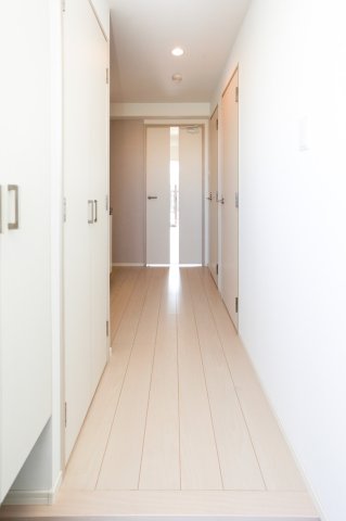 玄関　別号室のものです。現状優先になります。