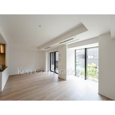 居室・リビング　同タイプ2階のお部屋を撮影。仕様が異なることがあります。