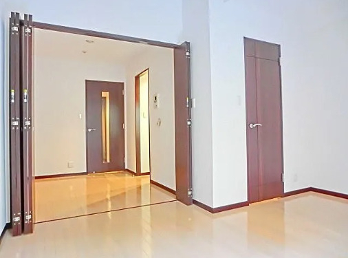 居室・リビング　別室参照