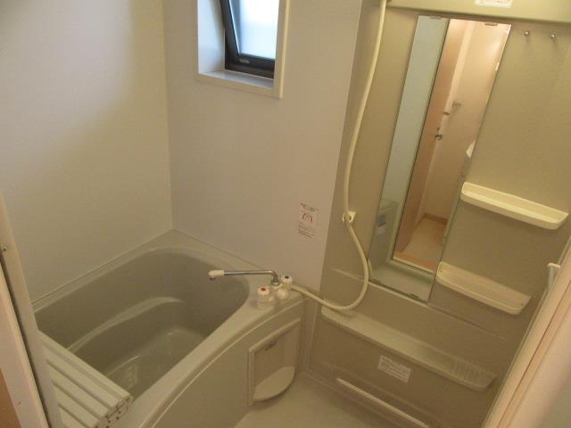 バス・シャワールーム　同タイプ別部屋の画像です。