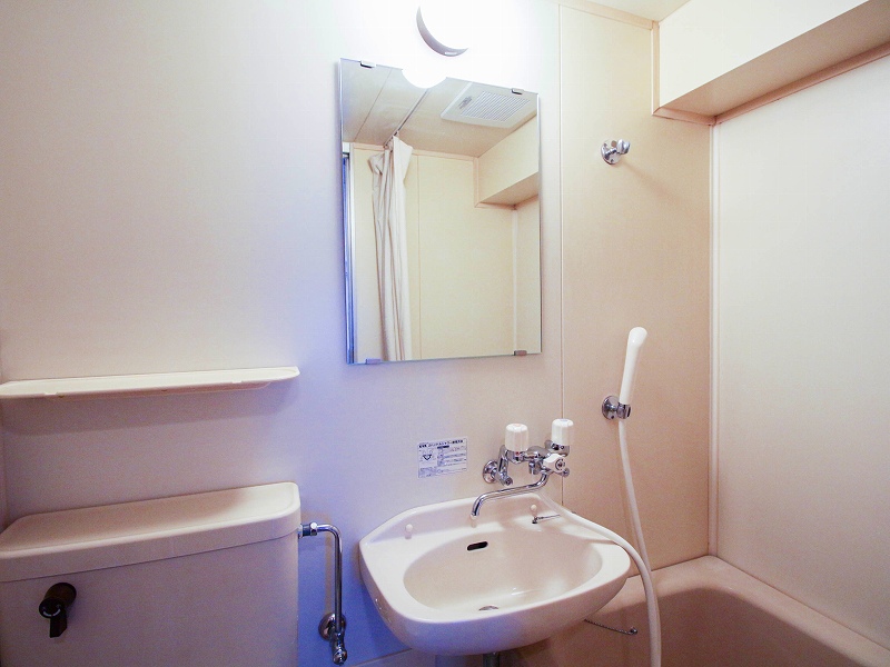 洗面設備　浴室内の洗面台