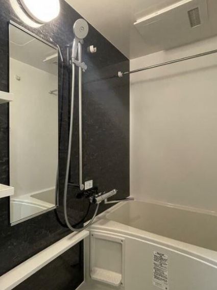 バス・シャワールーム　☆ゆったりくつろげるお風呂☆