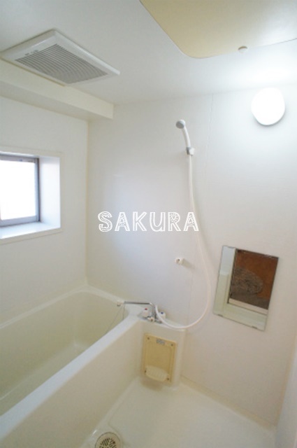 バス・シャワールーム　日々の疲れを癒すお風呂です♪