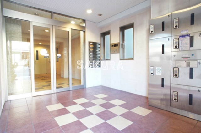 エントランス　管理の行き届いたエントランスです♪