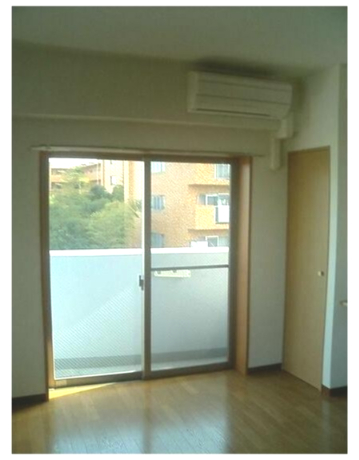 居室・リビング　こちらのリビングで趣味の時間をお楽しみください♪