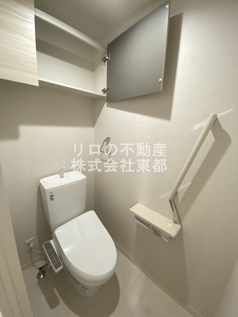 トイレ　洗浄・暖房便座付です！