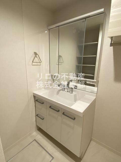 洗面設備　ヘアセットも簡単洗髪洗面化粧台☆