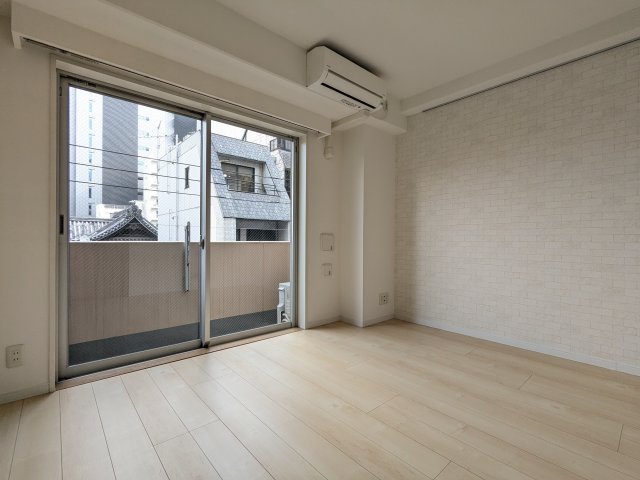 居室・リビング　ゆったり過ごせる居間です