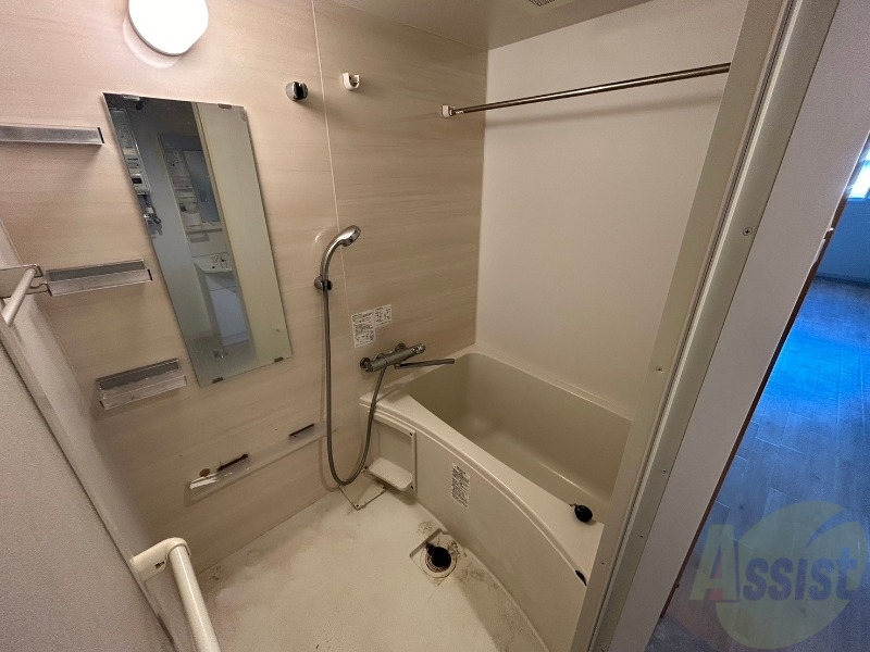 バス・シャワールーム　お風呂です。ゆっくりお風呂につかるのも体に良いですね～