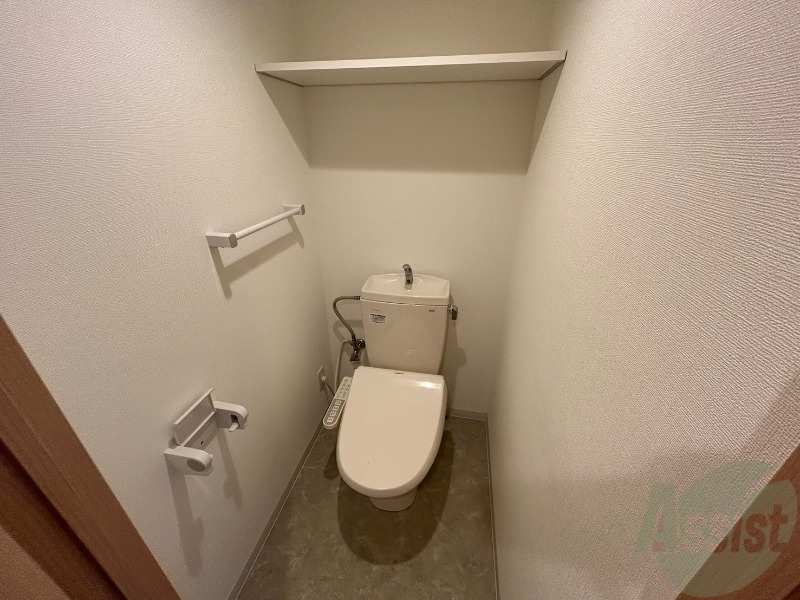 トイレ　トイレです。ウォシュレット付を探している方、おすすめです。