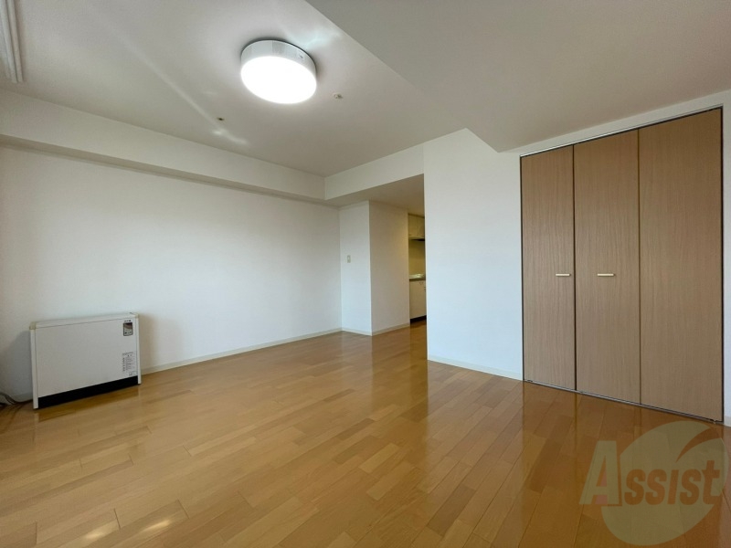 その他部屋・スペース　寝室として使えるスペースもあり使い勝手がよさそうです。