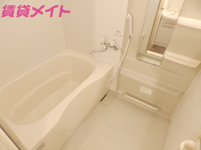 バス・シャワールーム　同型写真