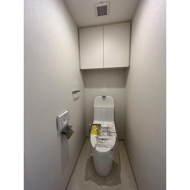 トイレ　※写真は同タイプ住戸です。