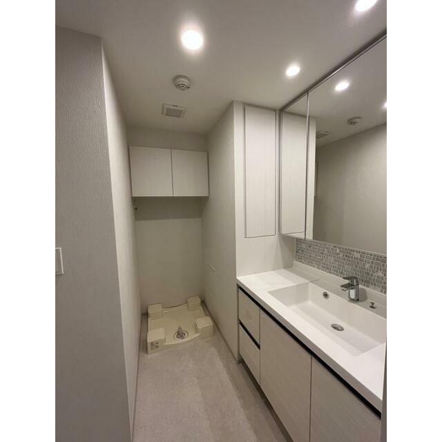 洗面設備　※写真は同タイプ住戸です。