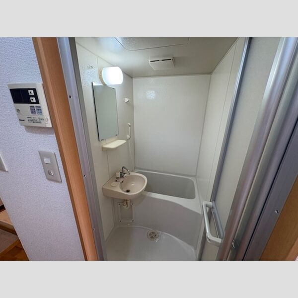 バス・シャワールーム　浴室