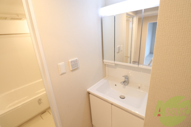 洗面設備　シャンプードレッサーで大変便利！