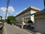 中学校　泉川中学校（中学校）まで930m