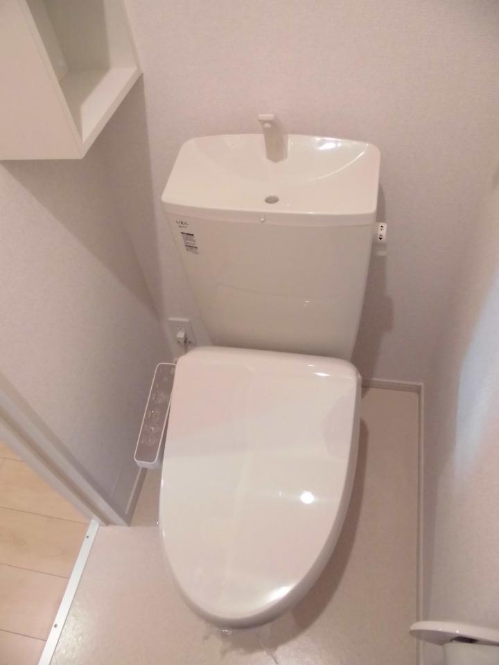 トイレ　トイレ