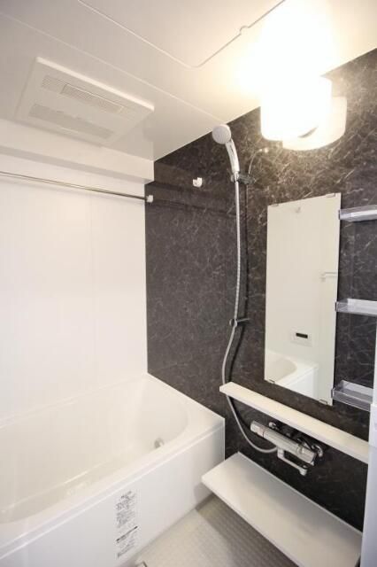 バス・シャワールーム　☆ゆったりくつろげるお風呂☆