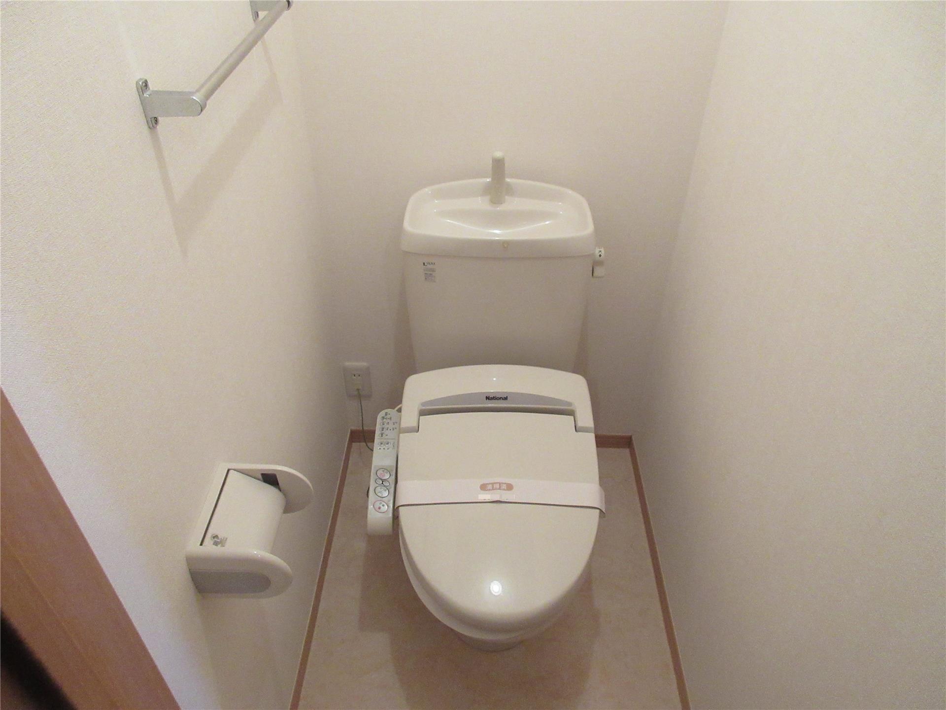 トイレ　別部屋写真