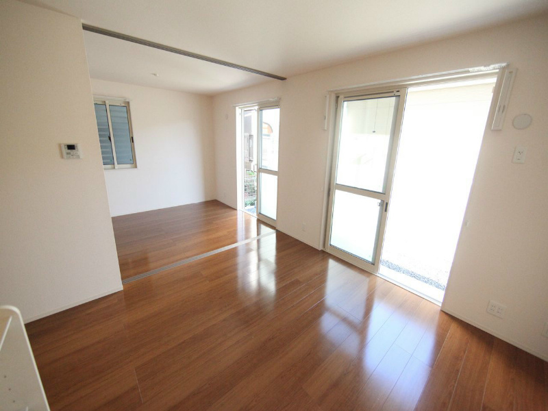 その他部屋・スペース　ＬＤＫ12.2帖　洋室6帖　南向き専用庭