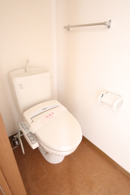 トイレ　清潔感のあるトイレ