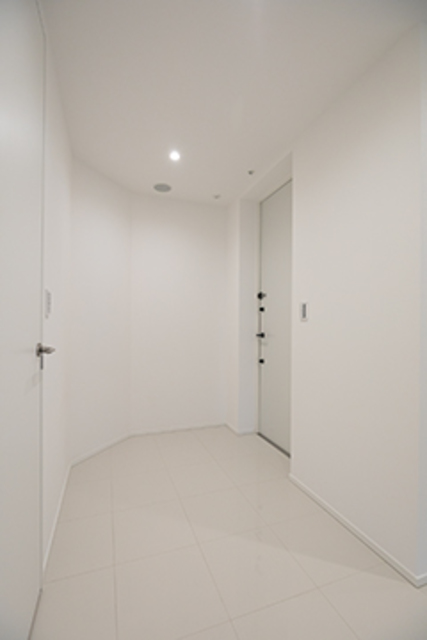 玄関　※写真は同タイプ住戸です。