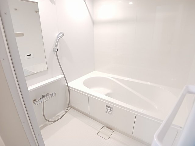 バス・シャワールーム　お風呂で日々の疲れを落としましょう