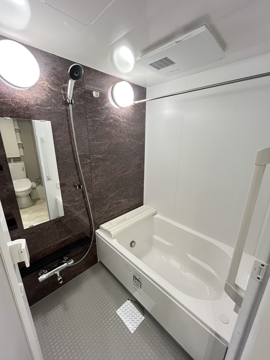 バス・シャワールーム