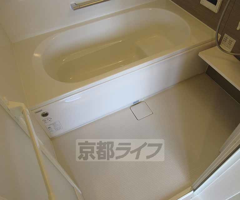 バス・シャワールーム　広いバスルームでくつろげます！