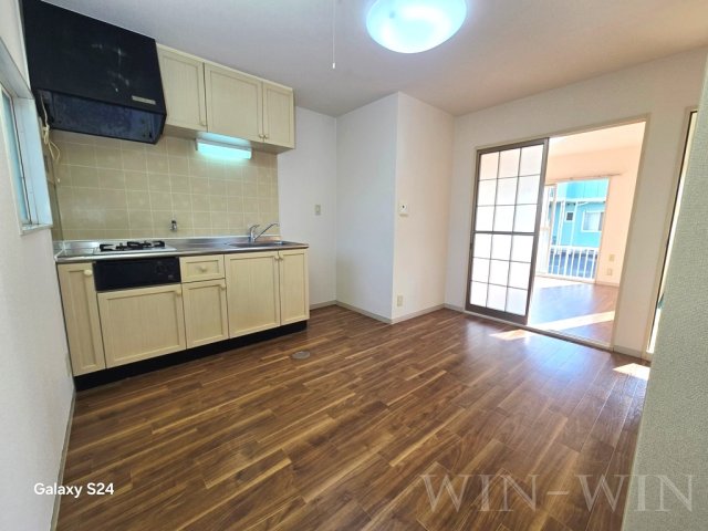 居室・リビング　イメージ（同建物内別部屋の写真です）