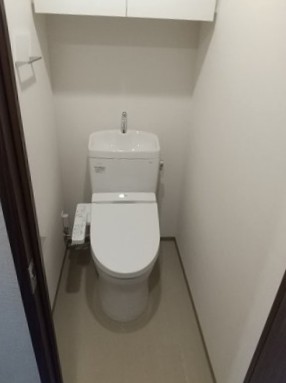 トイレ　トイレ