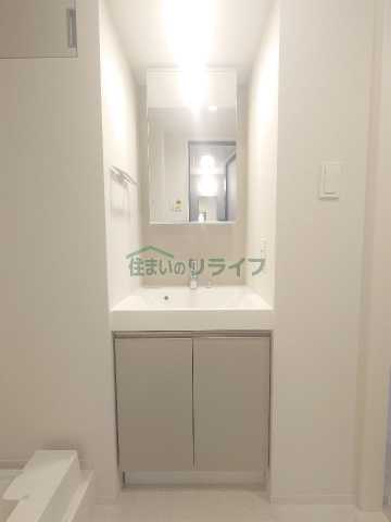 洗面設備　※参考写真　同タイプ（間取り）の612号室の写真となります。