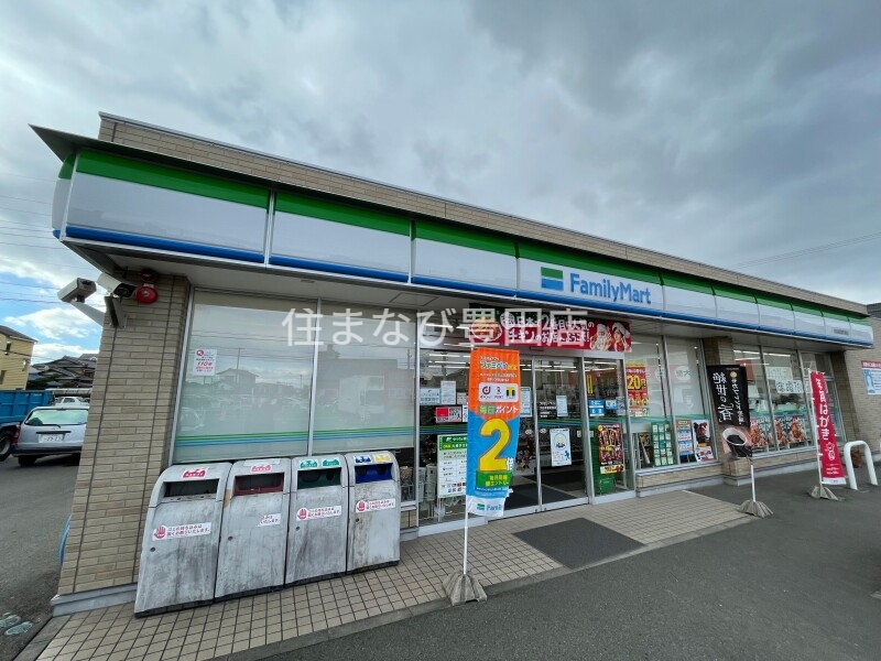 コンビニ　ファミリーマート刈谷新富町南店（コンビニ）まで438m