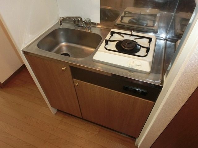 キッチン　☆人気のガスコンロです☆