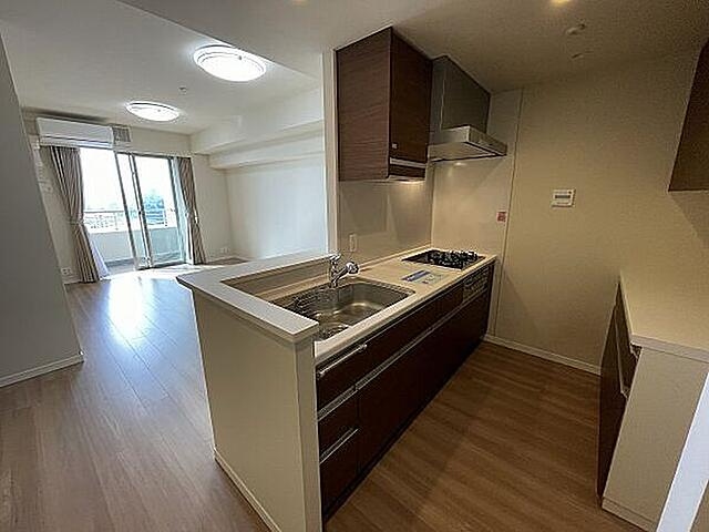 キッチン　（別タイプ参考写真）プラウドシティ赤羽　北区赤羽２