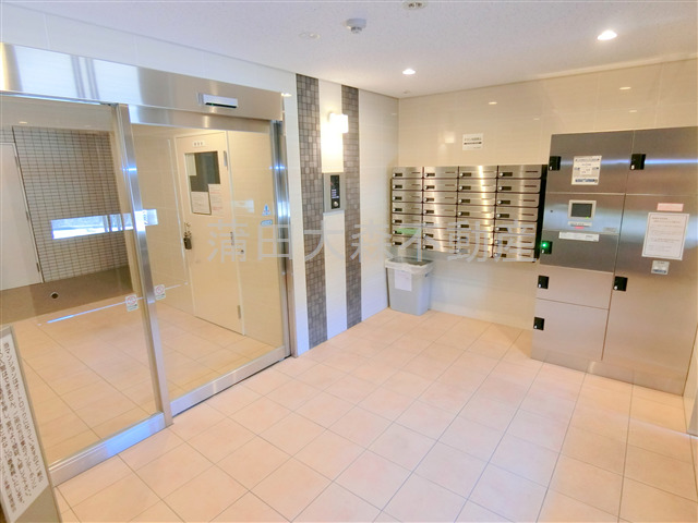 エントランス　防犯カメラTVモニター付オートロック宅配BOXメールBOX管