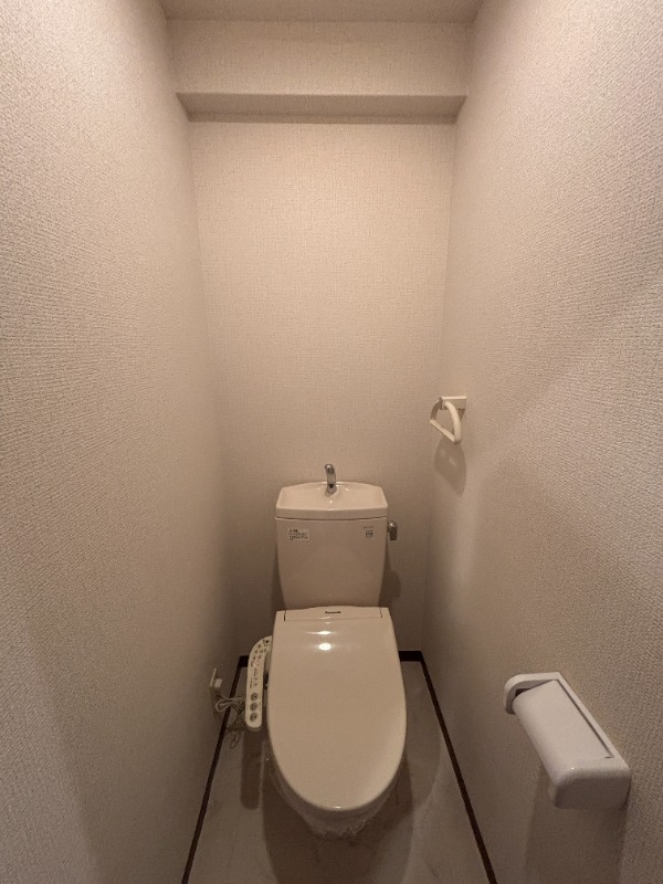 トイレ　別号室